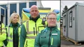 Ambulanspersonalen har sin lokal i en barack
