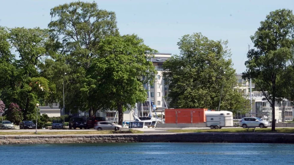 Nytt förslag. Ytterligare en medborgare har kommit in med ett förslag på hur trafiksituationen på Slottsholmen skulle kunna lösas.