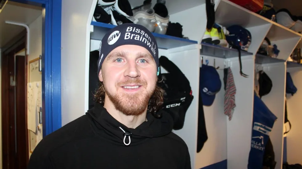 Avslappnad. IFK-tränaren Daniel Lehnbom menar att det inte märks av några kvalnerver i IFK dagarna före elitseriekvalet.