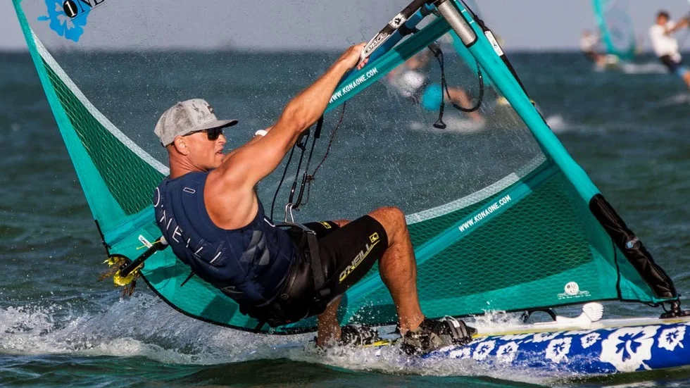 FAVORIT. Joachim Larsson tog silver vid för-VM den gångna helgen i Clearwater, Florida. Nu är han en av favoriterna i riktiga VM.