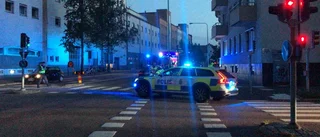 Cyklist påkörd av bil i korsning