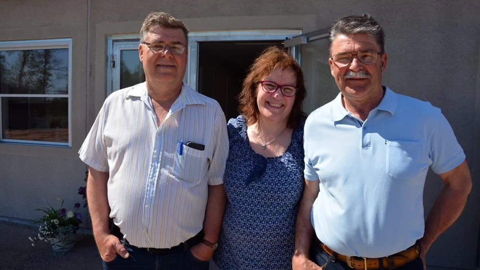 Bo Svensson, Lisbeth Karlsson och Ulf Henningsson – tre färdedelar av den kvartett av ”gamla” FBSK:are (Anders Fröberg saknas) som ligger bakom den insamling som inbringade 305 000 kronor till föreningens nya lokaler. Foto: Micael Rundberg