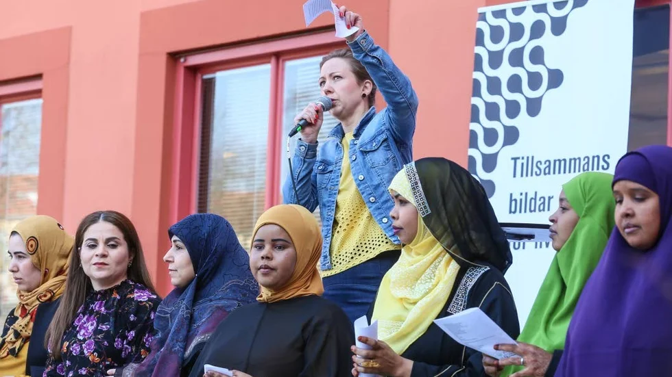 Gårdshuset Bilda flyttade till nya lokaler i april i år. Verksamhetschef Miriam Zwörner höll ett tal vid invigningen. Debattartikeln är en bearbetad version av talet.