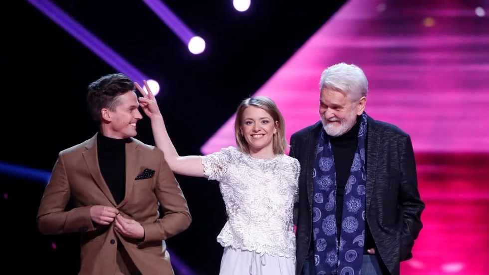 Taggad programledatrio. David Lindgren, Clara Henry och Hasse Andersson är redo för Andra chansen i Linköping.