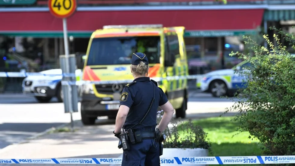 Mordet på en kvinna i Malmö i måndags är ytterligare en signal om att samhället måste skärpa åtgärderna, skriver Morgan Holmström.