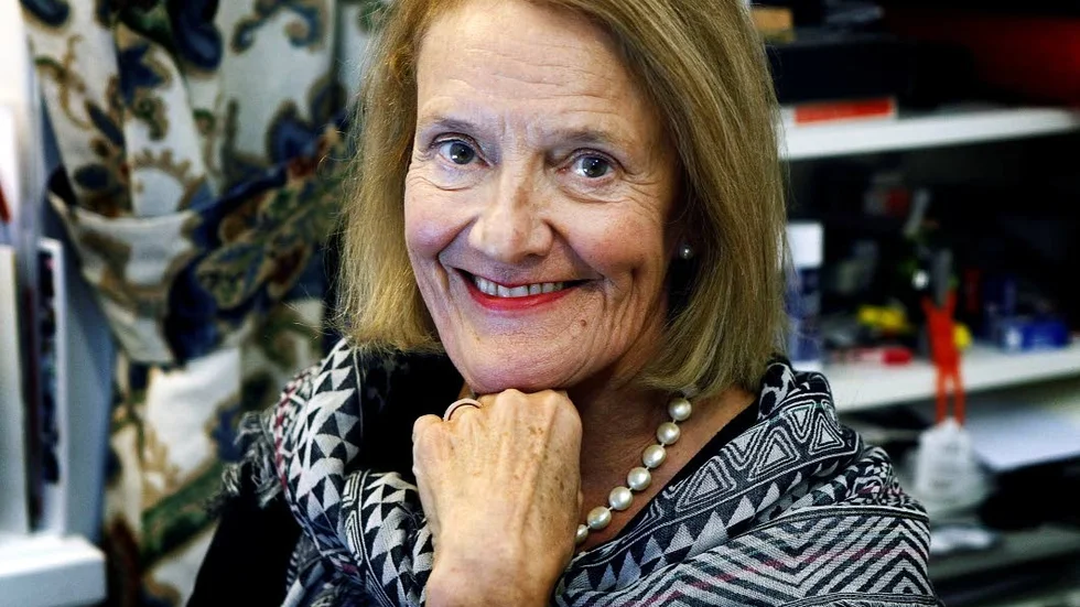 Meg Tivéus.