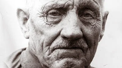 Wilhelm Andersson från Hultnäs i Yxered sprider glädje än idag för de äldre.