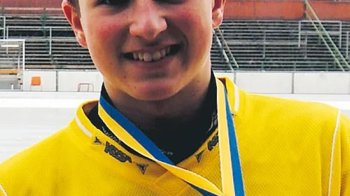 Eric Karlström gör sin första A-lagsmatch i seriesammanhang för Målilla i eftermiddag.