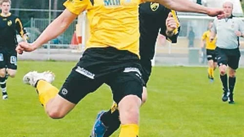 Rickard Thuresson gjorde två mål för VIF.