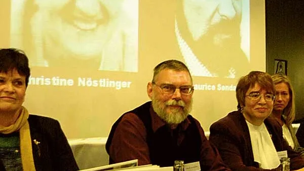 Nöjda. Ulla Rhedin, Janne Lundström (ordförande), Maria Nikolajeva och Annika Lindgren ingår i juryn, som i går kom med sitt besked efter fyra månaders hårt arbete.