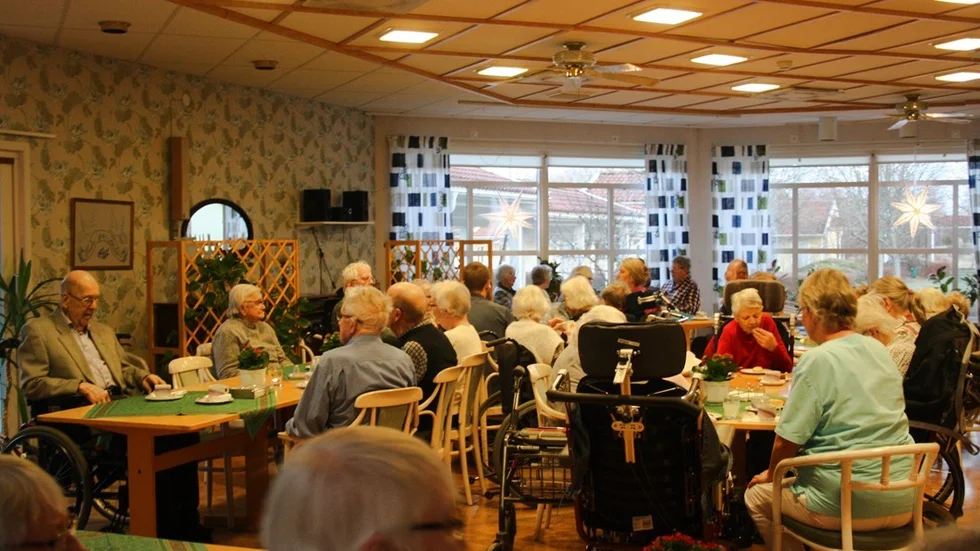 En uppskattad fikastund med sju sorters kakor. Foto: Emilia Söderling