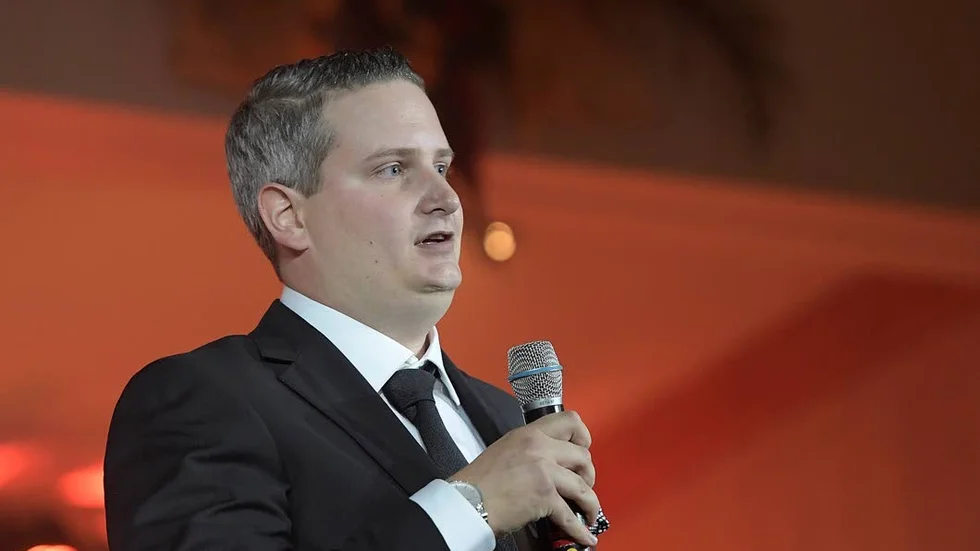 Tim Larsson tackade sina medarbetare under sitt tal på Tjustgalan.