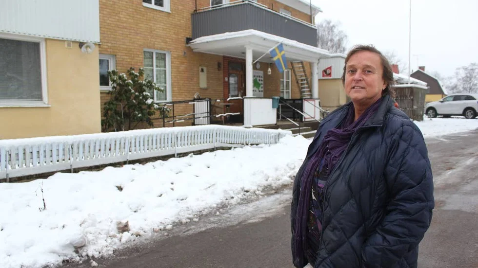 Kim Barman och hennes sambo Janne Gylling har beslutat sälja Vena värdshus. Men de lämnar inte Vena, där de kommit att trivas jättebra.
