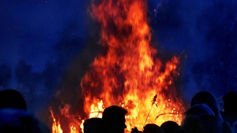 Majbrasa på valborgsmässoafton. (Genrebild)