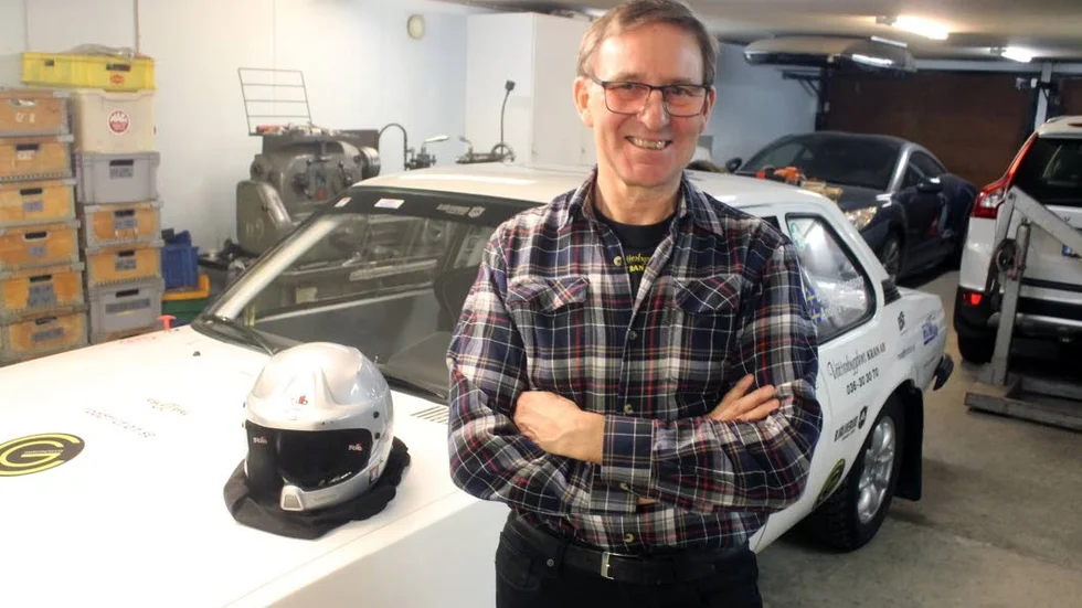 Det är nu, 2019. Han jobbar för att få åka mer. Mjölbyprofilen Björn "Nalle" Johansson kan inte släppa sin rallyåkning och tänker köra så mycket som möjligt i historiska race med sin Opel Ascona.