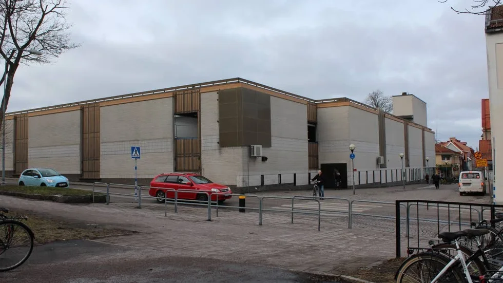Ägaren till huset där bland annat Hemköp i Västervik ligger, har köpt lägenheter i Tranås.