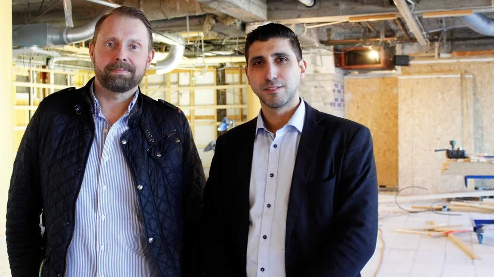 Stefan Ågren och Elias Besheri hoppas att deras nya verksamhet ska lyfta Fiskaretorget. "Det kommer att vara en mötesplats", säger Elias Besheri.