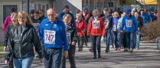 150 sprang, lunkade och gick längs tre olika banor