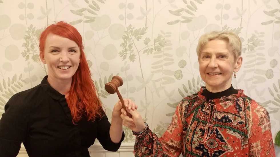 Malin Viklund, till vänster, med Kristdemokraternas gruppledare i Piteås kommunfullmäktige Helen Lindbäck.