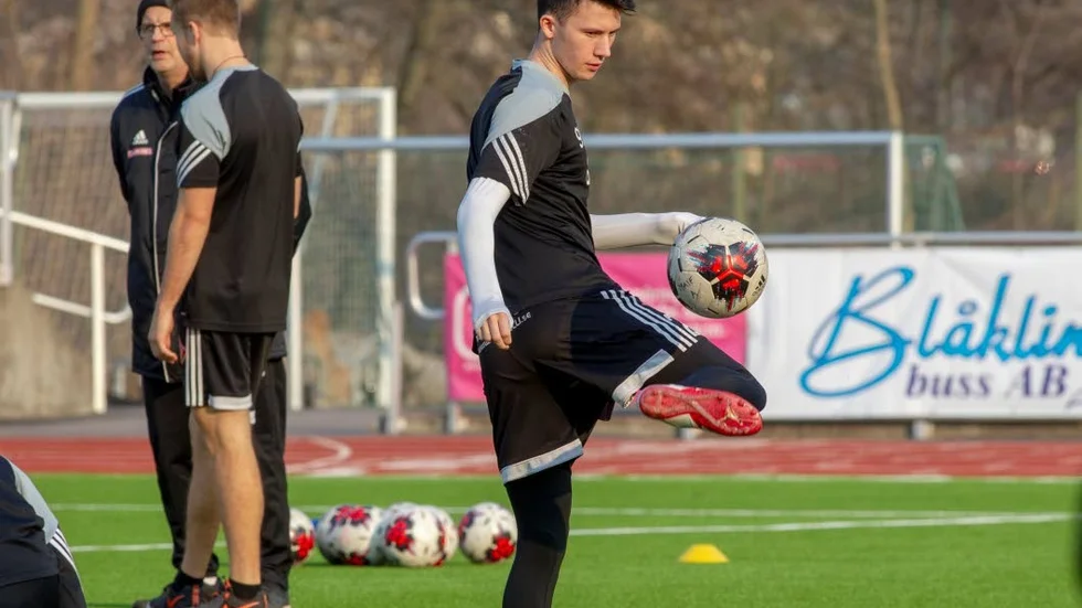 Ivan Rako finns inte med mot Tyresö, men närmar sig comeback i Maif.