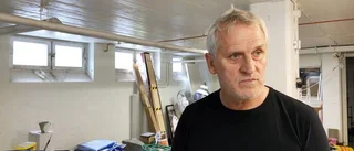 Hela hans källarvåning är förstörd