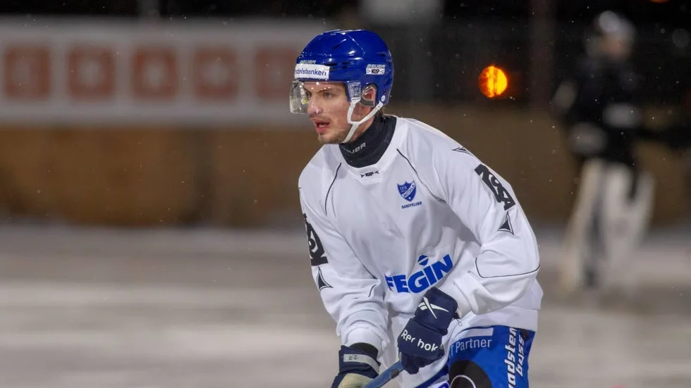 William Lövstedt ser fram emot att ställas mot moderklubben när IFK Motala gästar Västerås SK på annandagen.
