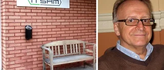 Politiker säljer tjänster till Itsam