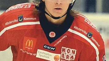 VIK:s succéback Victor Lindman har bjudits in att träna med HV71.