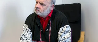 ”Fuck you jävla domarjävel!”