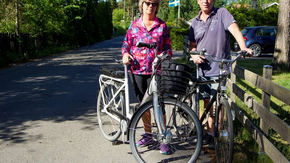 Att det är tillåtet att köra på elcykel öppnade upp möjligheten för Lena Hallberg och Tommy Abrahamsson att åka Vätternrundans nya lopp tillsammans.
