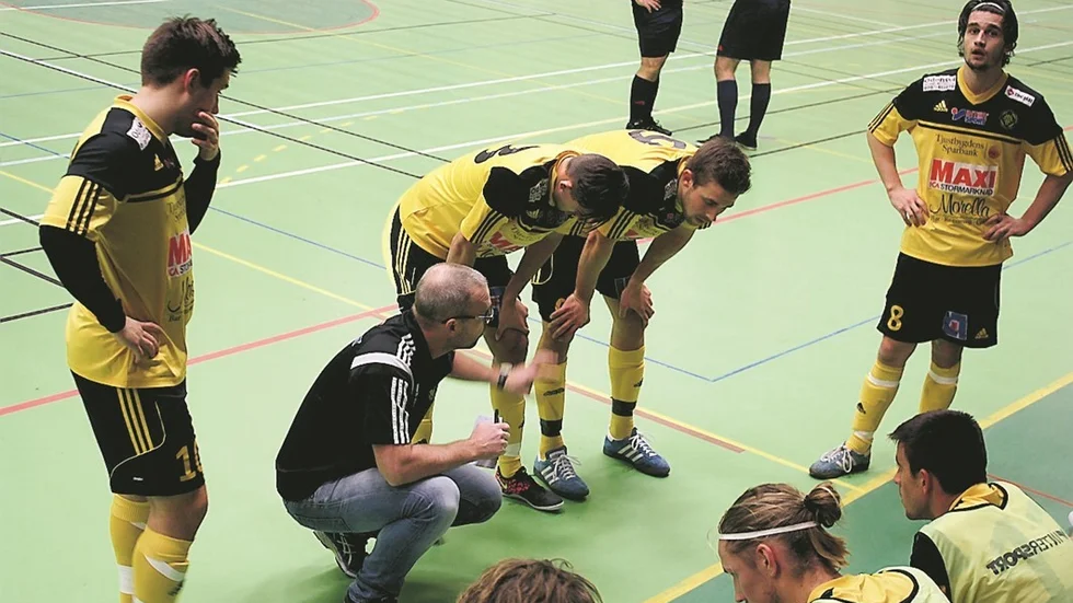 VFF föll i en direkt avgörande match mot Fågelfors och missade titeln som Smålandsmästare i futsal. Foto: Mikael Kindman.