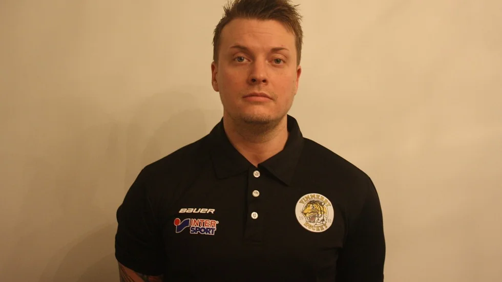 Daniel Stolt fortsätter som sportchef i Vimmerby Hockey.