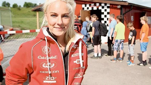 Mia Olsson är ledare för gokartskollot.