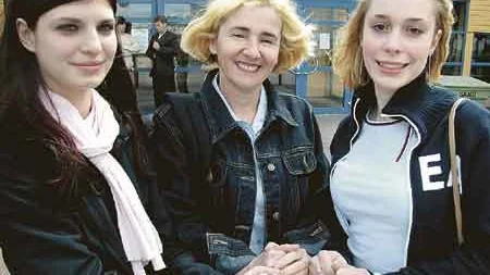Danijela Ranitovic, Nybro, Azemina Timotijevic, Hultsfred-Vimmerby, och Nickolina Krajisnile, Kalmar, vill öka integrationen i vårt samhälle.