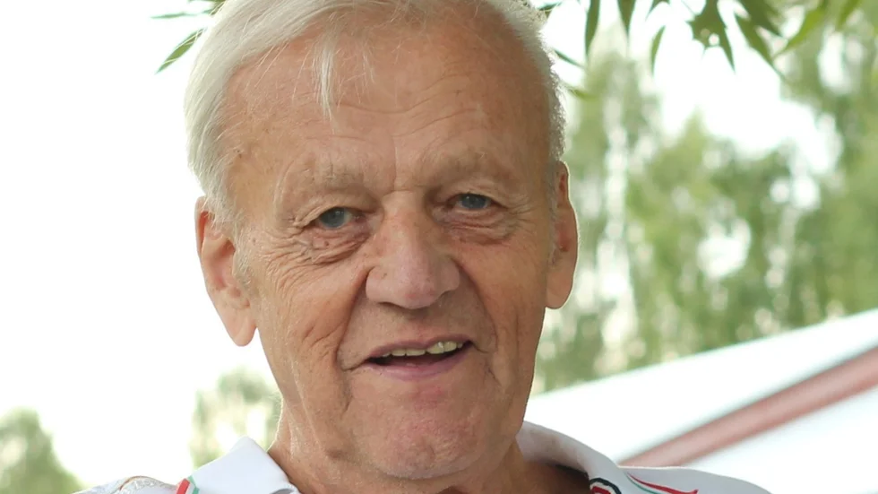 Åke Lundgren. 