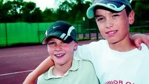 I dag åker de två 12-åringarna, Peter Cahp, t v och Denny Stanojevic till Båstad för att spela turnering med 200 likasinnade i samma åldersklass. En tuff utmaning naturligtvis men de ser fram emot turneringen med stor förväntan.
Foto: Andreas Skogh (011-200 462)
redaktion@folkbladet.se