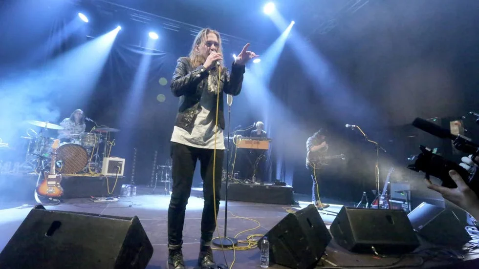 Känslosam. Thomas Stenström bjöd på stor popmusik och stora känslor på Holmentorget.
Foto: Leif Hallberg