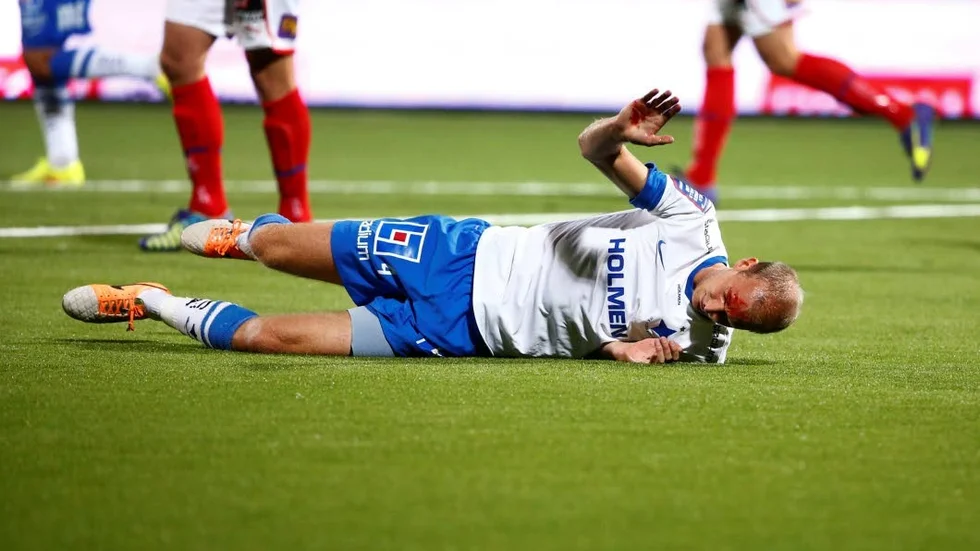 Ingen fara. IFK Norrköpings lagkapten Andreas Johansson spräckte ögonbrynet mot Kalmar, men det ska inte hindra honom från spel i Falkenberg.