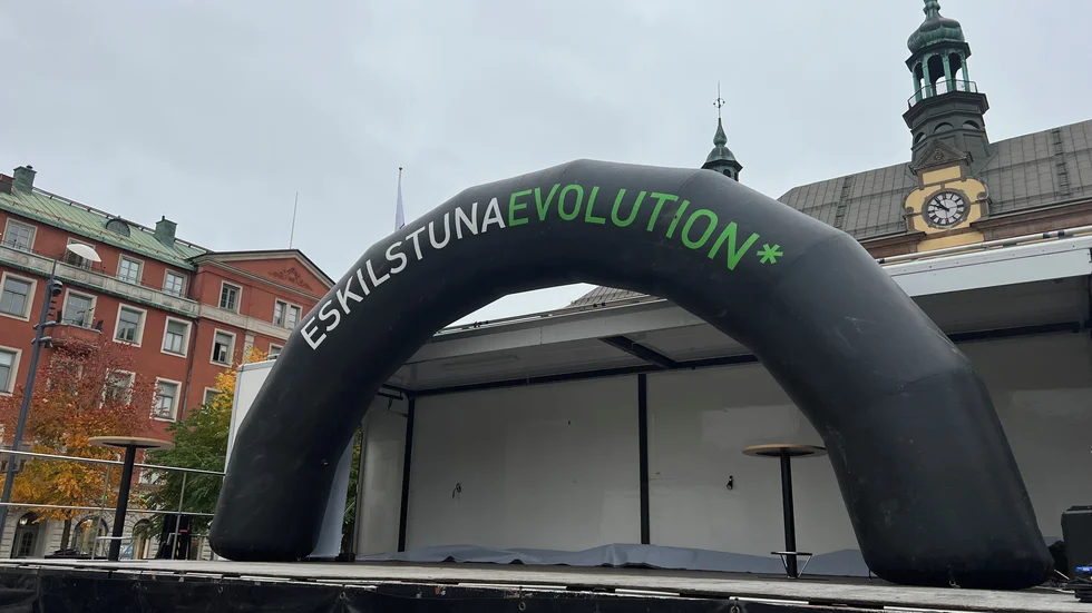 Scenen där guldhjältarna i Smederna ska hyllas.