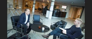 Backgård behåller sidouppdrag: "Har partiets stöd"
