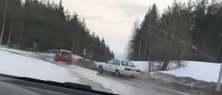 Rattfull man greps med hjälp av familj