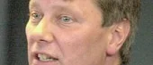 Lars Orly uppmuntrade 
elever till kritiskt tänkande