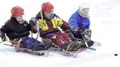 Barnen i NHIF visade stor entusiasm när de fick prova på den nya sporten kälkhockey.
FOTO: ROBERT SVENSSON