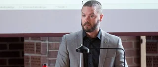 SD: ”Beklämmande av S”