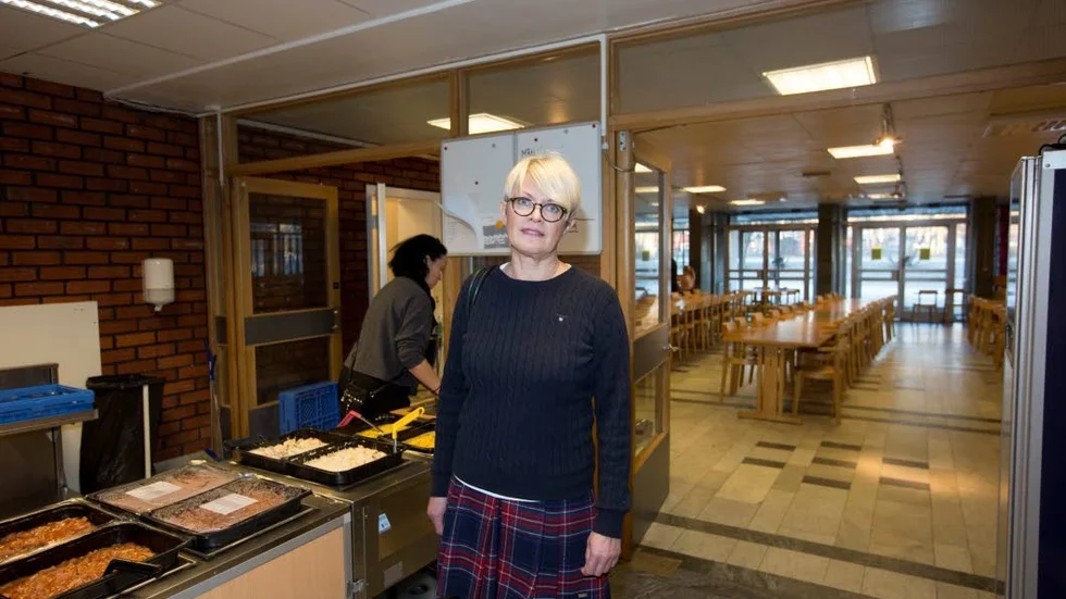 Elice Ökvist har förståelse för att ljudnivån i den ombyggda foajen med stengolv kan bli hög.