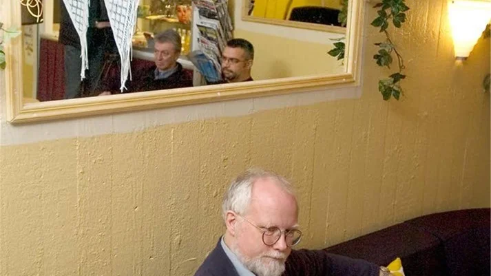 Bengt Cete lovar nu att det kommer att finnas offentliga toaletter i Sandviken den 1 april 2014.
