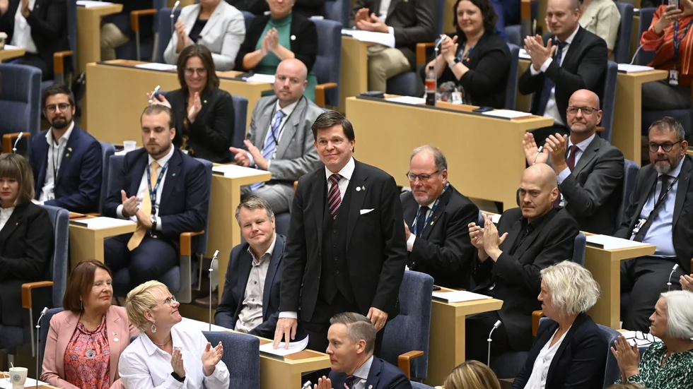Andreas Norlén fick fortsatt förtroende som riksdagens talman. Det är bra för Sverige.