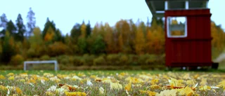 Efter sköna segern – fotbollslaget går i graven: "Jättetråkigt" 