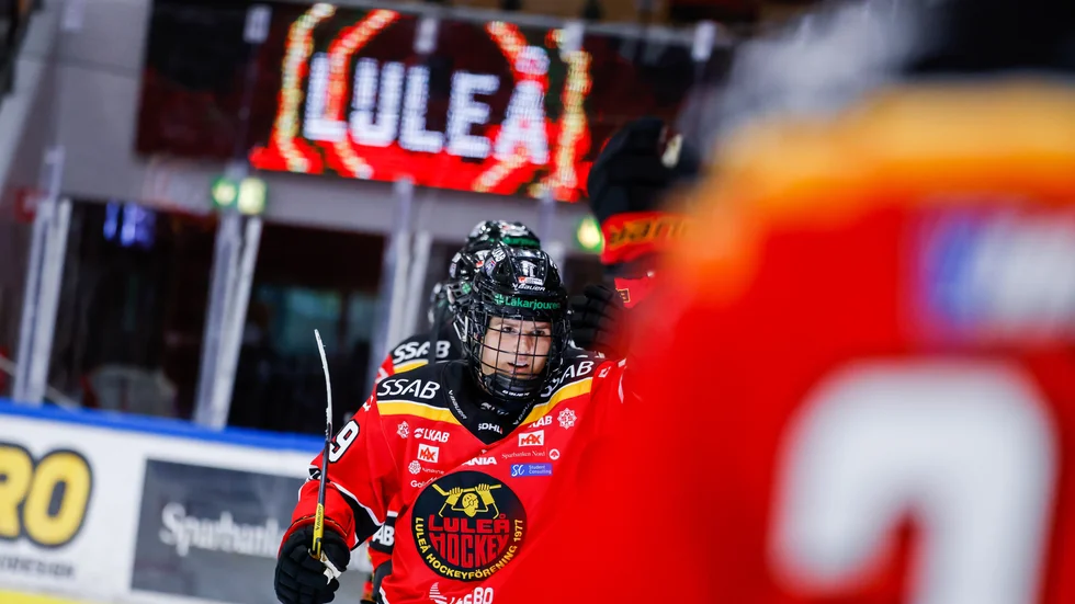 Emma Nordin gjorde två mål mot både Leksand och Brynäs. Nu toppar hon skytteligan.