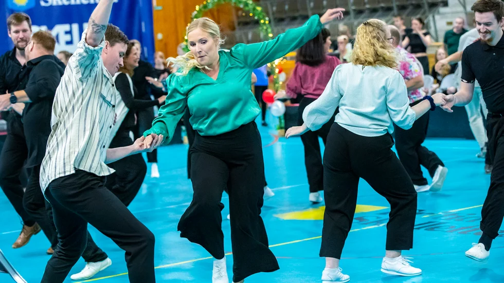 Hanna Kemi och Robin Larsson var framgångsrika med flera utmärkelser när fullspäckade Guldsnurren arrangerades på Eddahallen den gånga helgen. 